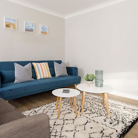 Ferienwohnung Little Blue By The Butler Collection Chichester Exterior foto