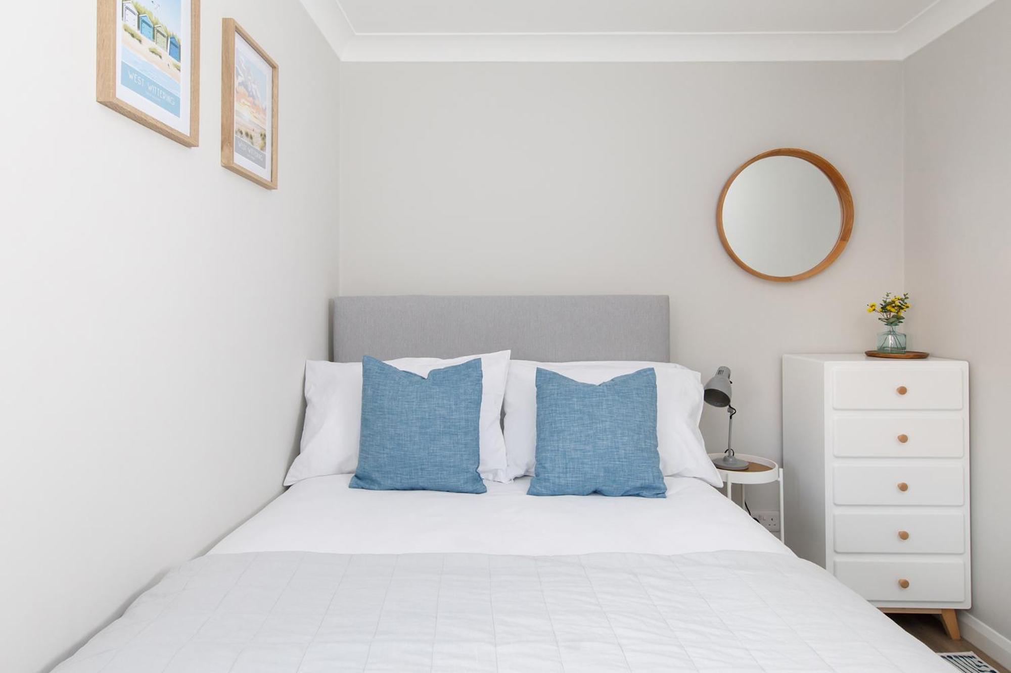 Ferienwohnung Little Blue By The Butler Collection Chichester Exterior foto